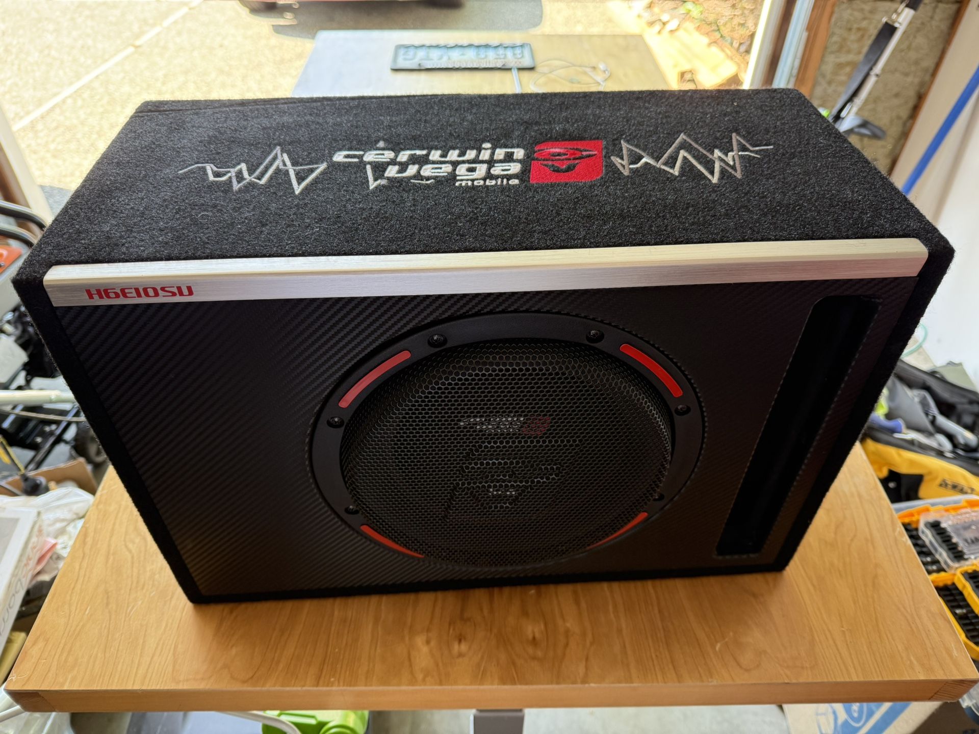 CERWIN VEGA Mobile H6E10SV - HED Series 10" Vented Subwoofer Enclosure