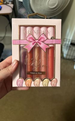 Ellen Tracy Lip Gloss 