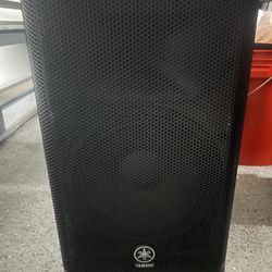Yamaha DXR10 Speaker