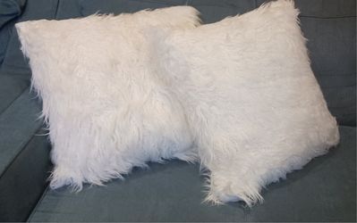 Throw Pillows