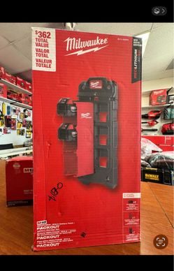 Milwaukee new storage for battery pack out and 2 batteries 5ah