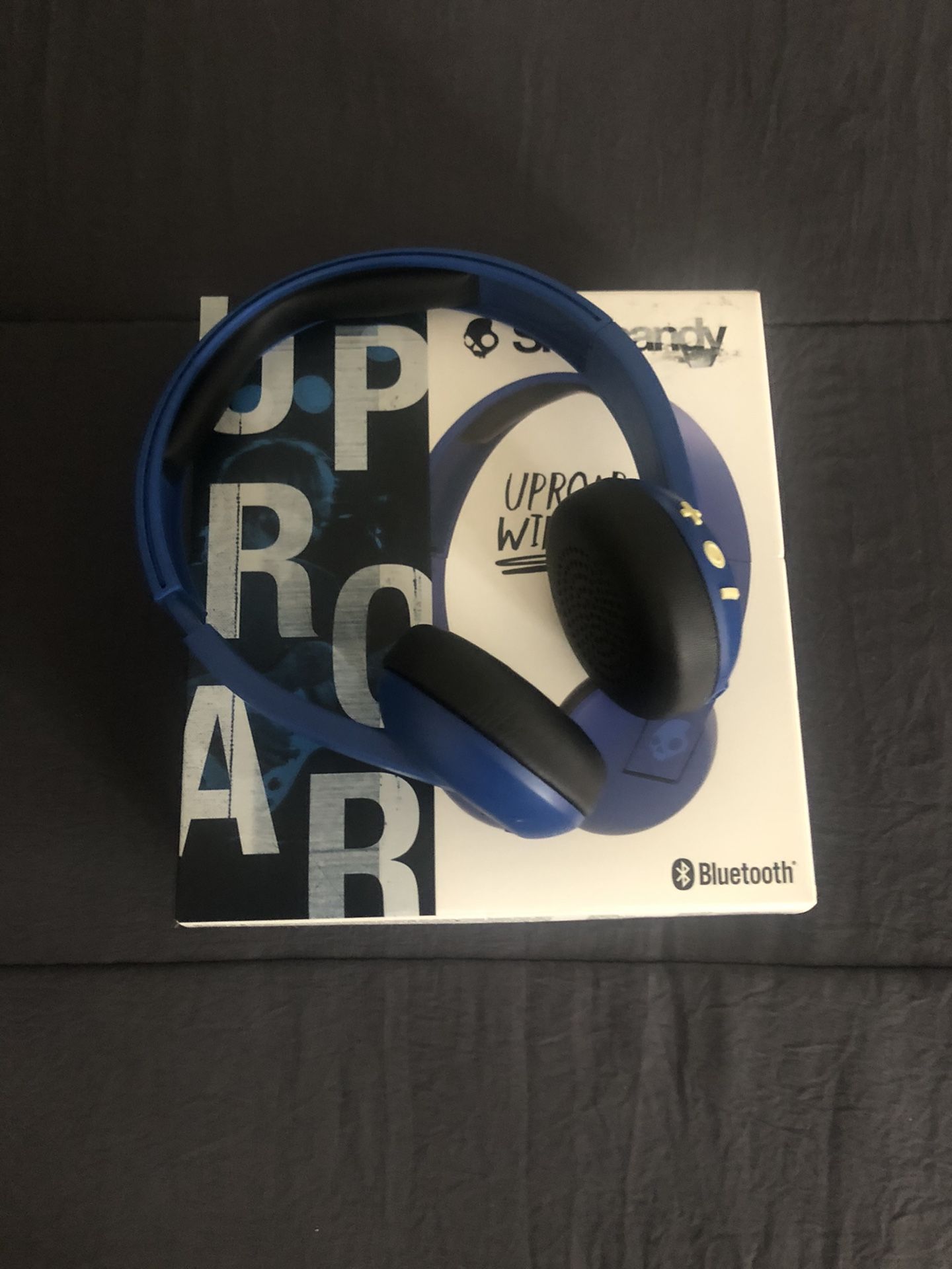 Skullcandy uproar Bluetooth headphone blue open box new