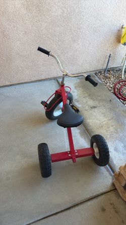 Tricycle for toddler.