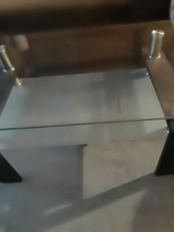 Glass stand table