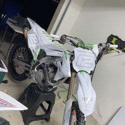 2022 Kawasaki 450