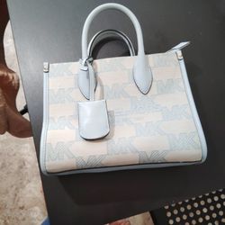 Michael Kors Purse  Good Condition 