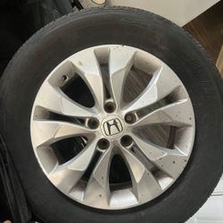 Honda 4 - 17" Rims With Tires