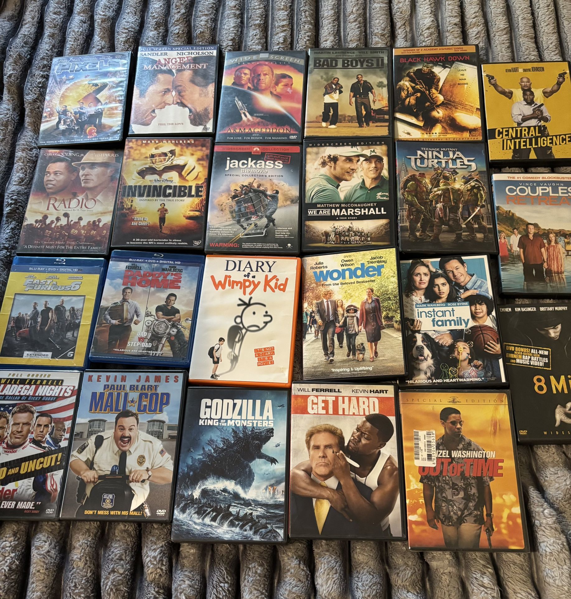 23 DVD's