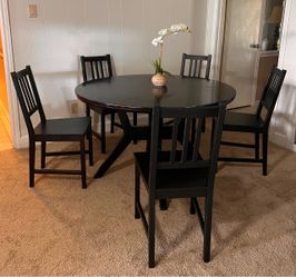 Black Round Dining Table with 5 Chairs