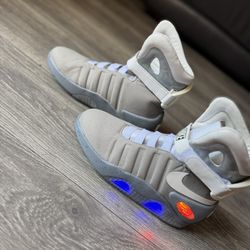 Nike Mens Mag Athletic Shoes
