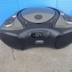 iLive Boombox Bluetooth Speaker with CD Player Radio Play Wirelessly IOS Android