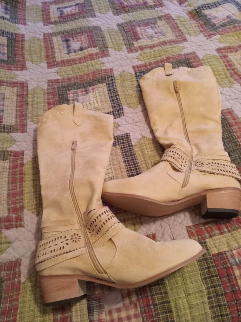 Size 8 women's boots
