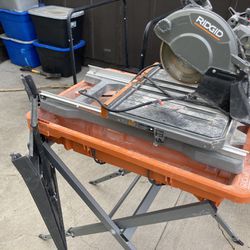 8” rigid tile saw with extension table. 