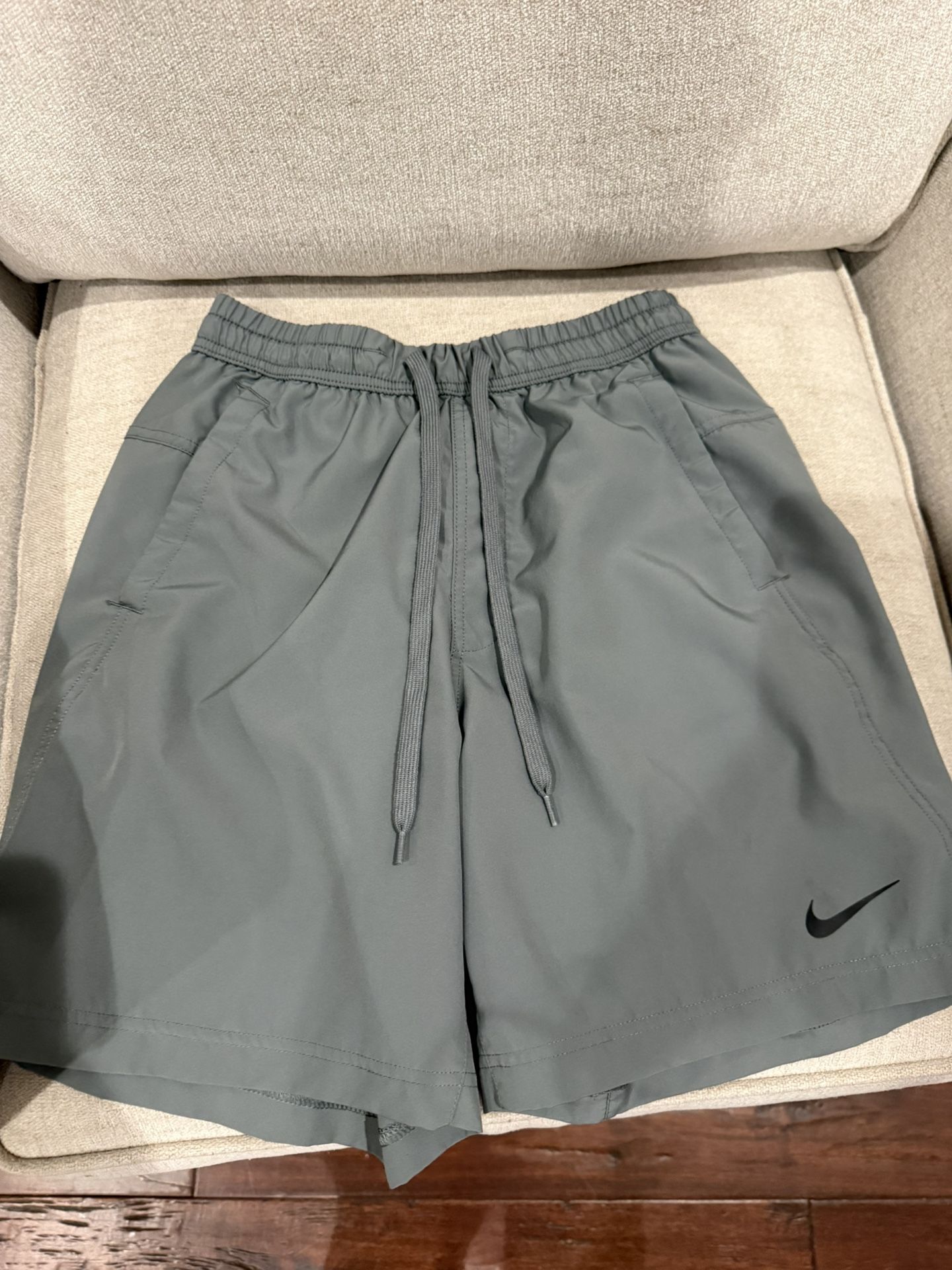 Men’s Xsmall Nike Drifit Shorts