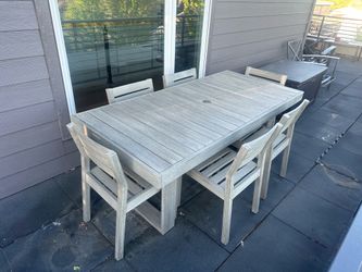 Pottery Barn Outdoor Dining Set - includes table and 6 chairs