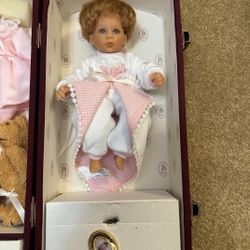 2002 Lee Middleton Original Doll