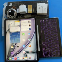 Apple IPad Air 13” (M2 chip / 2024  model) 128GB with Pen, keyboard & Accessories (warranty 10/2025) 