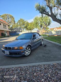 2003 bmw 323i CONVRTIBLE
automatic
MOTOR V6 
Runs very good
No mechanic isues
Ac cold 
Over 2000kxxxx miles but is over 25 years old car 
Reg ,NOP
Smo