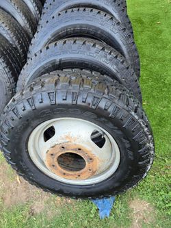 Ford dually rims 8x200 fit 2005 to 2026 neww tires