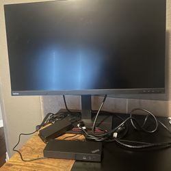 27’ ThinkVision monitor With ThinkPad Docking Station