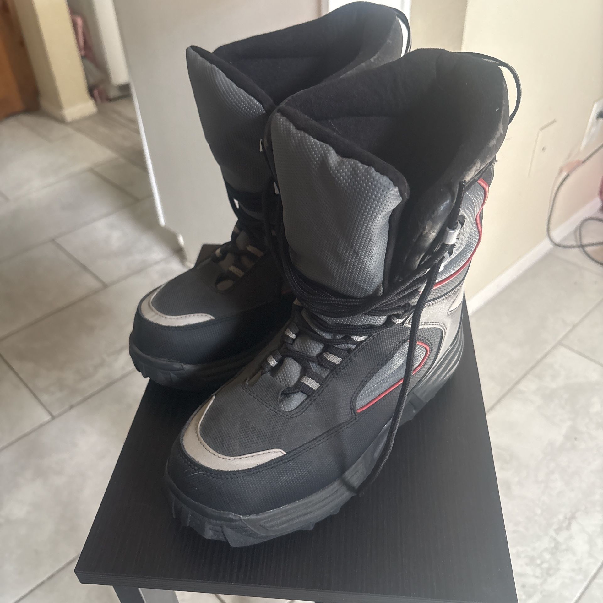 Vance Snow Boots Sz 6 Women