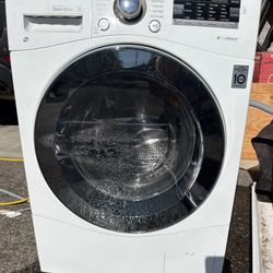 LG Compact Washer/Dryer 