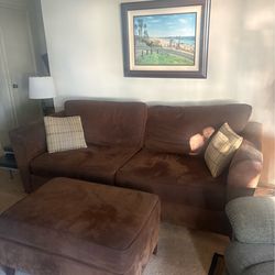 Moving Free -sofa, dining table, more