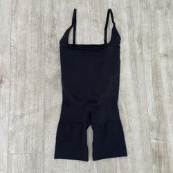 SKIMS OPEN BUST SHORTIE BODYSUIT, M