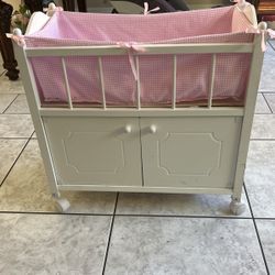 Dolls Crib