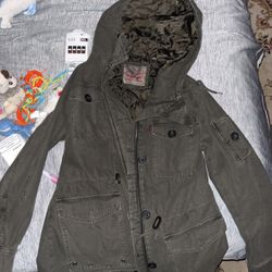 Women’s Levi Cargo Jacket