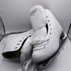 DBX Classic Figure Skates - White - Youth Size 2 (Great Condition!)