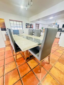 Dining set
