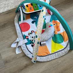 Baby Einstein 4-in-1 Kickin' Tunes Music and Language Discovery Play Gym