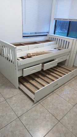 Double bed teenager bed
