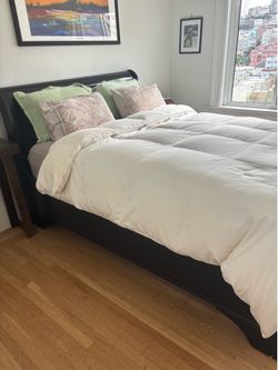 Queen Box Spring Frame And Mattress