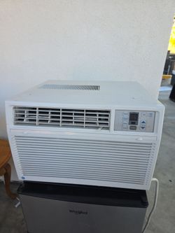 GE Window Air Conditioner Unit