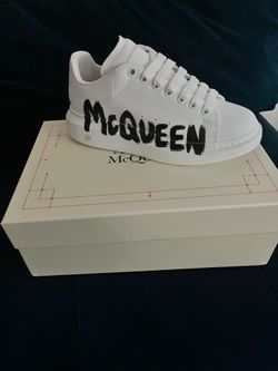 Alexzander McQueens