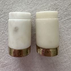 Marble Salt/pepper Shakers 