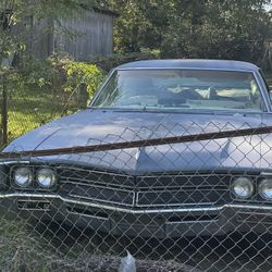 1967 Buick Wildcat 
