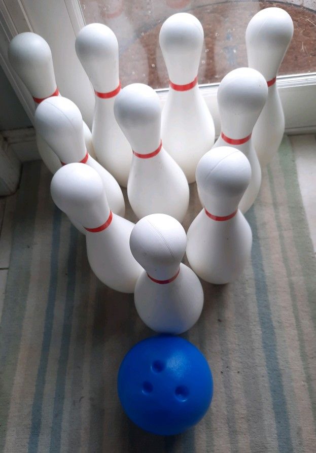 Kids Bowling Game