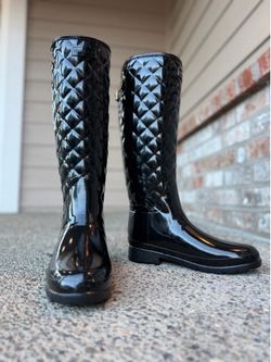 Women’s Hunter brand shoes