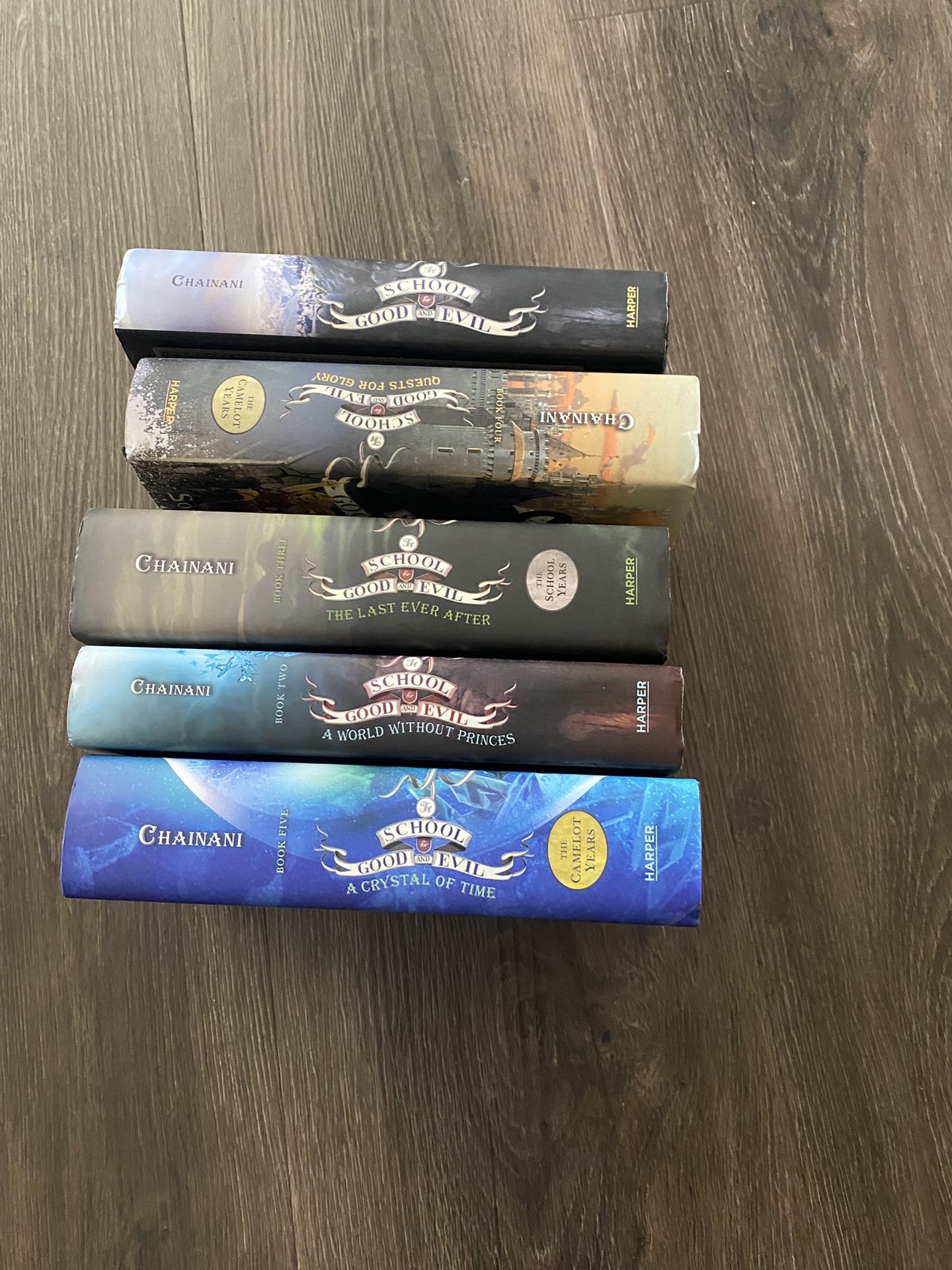 The School Of Good And Evil Book Series- 5 Books $20