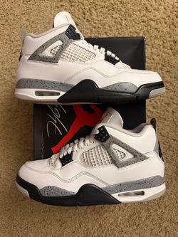 Size 8.5 (Pre owned, comes with original box) - 2025 Air Jordan 4 retro white cement
