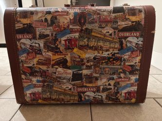 Authentic Vintage 1920’s Suitcase