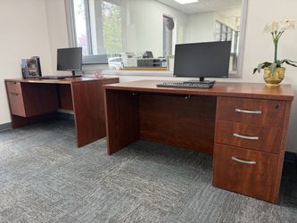 Office Desk / Office Desks With Drawers