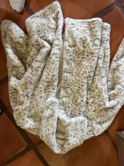 Large Women’s Sweater