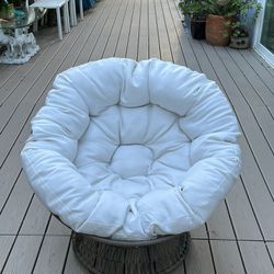 30% off SALE Wicker Papasan Chair with cushion, Metal Frame 360 ° Swivel, White Comfortable Lounger 