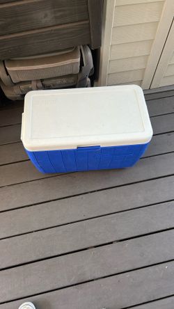 Coleman Cooler In Good And Clean