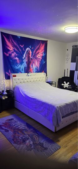 Bedroom set with mattress