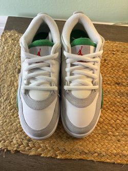 Air Jordan Low-Top Sneakers (Pine Green)